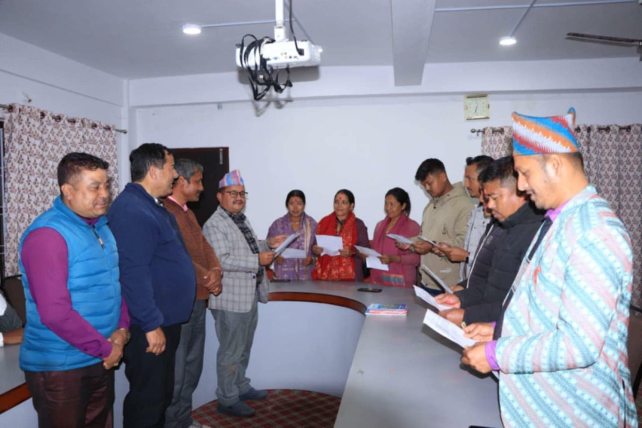 पाल्पाको भैरवस्थान मन्दिर व्यवस्थापनको जिम्मेवारी सम्हाल्दै, नयाँ टोलीले गर्यो शपथ ग्रहण